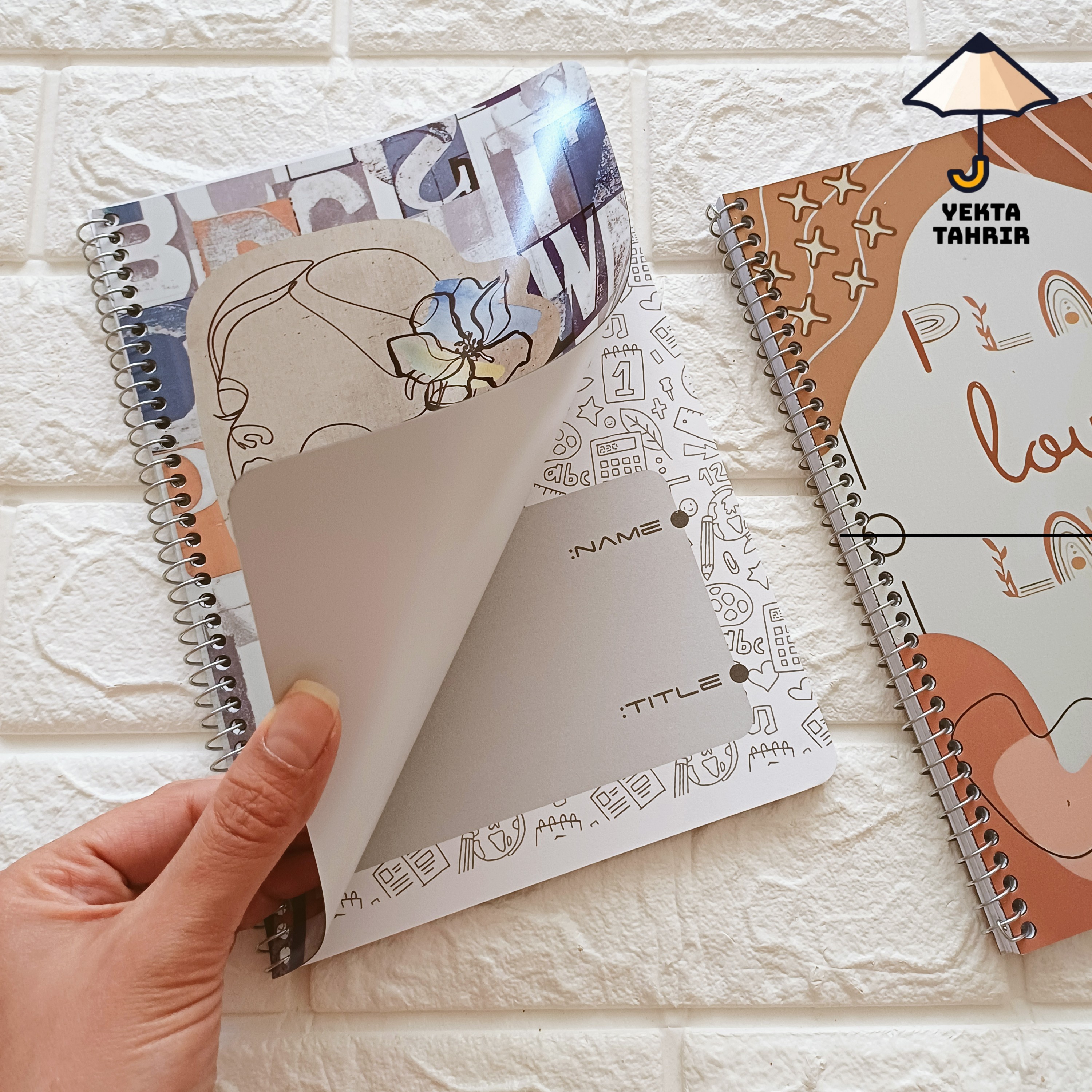 دفتر زبان 50 برگ فنری NOVINCO دو خط و چهار خط جلد لیزری (گلاسه دو رو) لبه گرد طرح های فانتزی جذاب