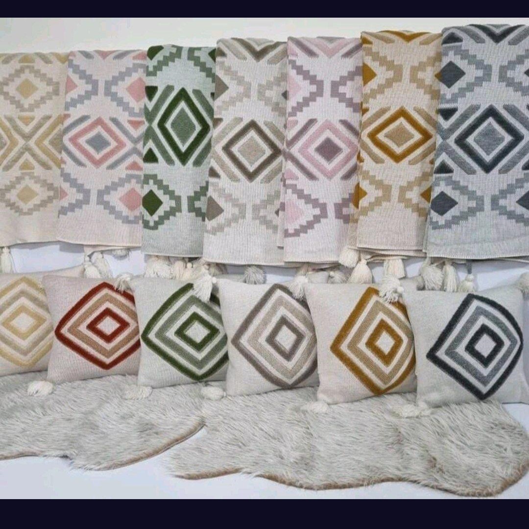 کاور کوسن پانچدوزی نخ ترک درجه 1 (پس کرایه)