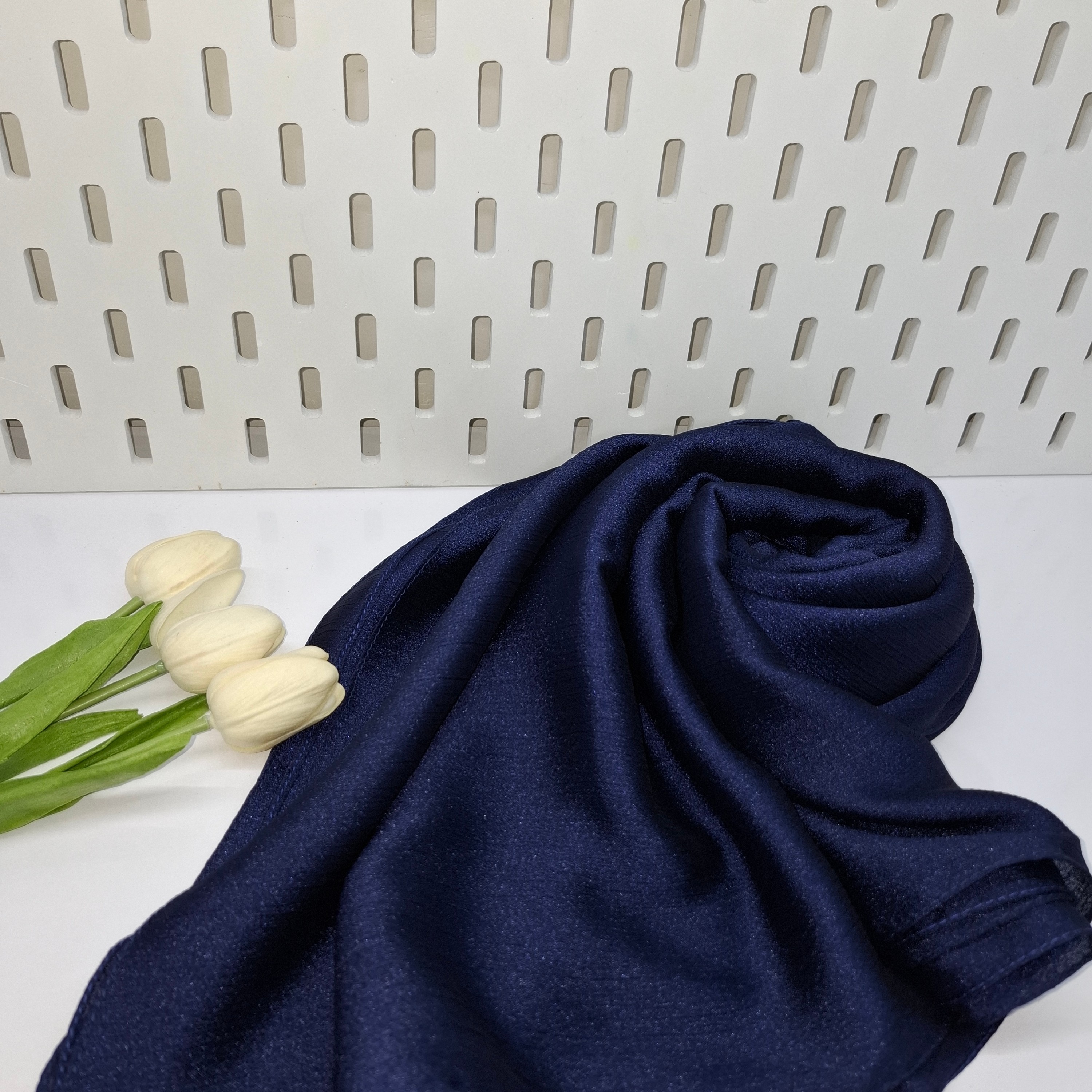 روسری مجلسی کریستال شیک ساده وجدیدبارنگبندی جذاب کد429 ازغرفه یکتااسکارف
