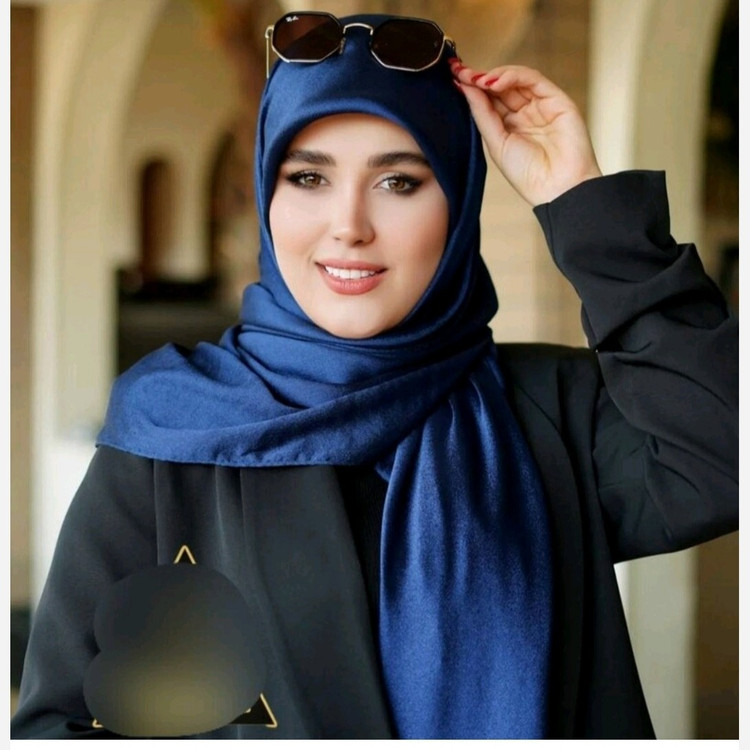 روسری مجلسی کریستال شیک ساده وجدیدبارنگبندی جذاب کد429 ازغرفه یکتااسکارف
