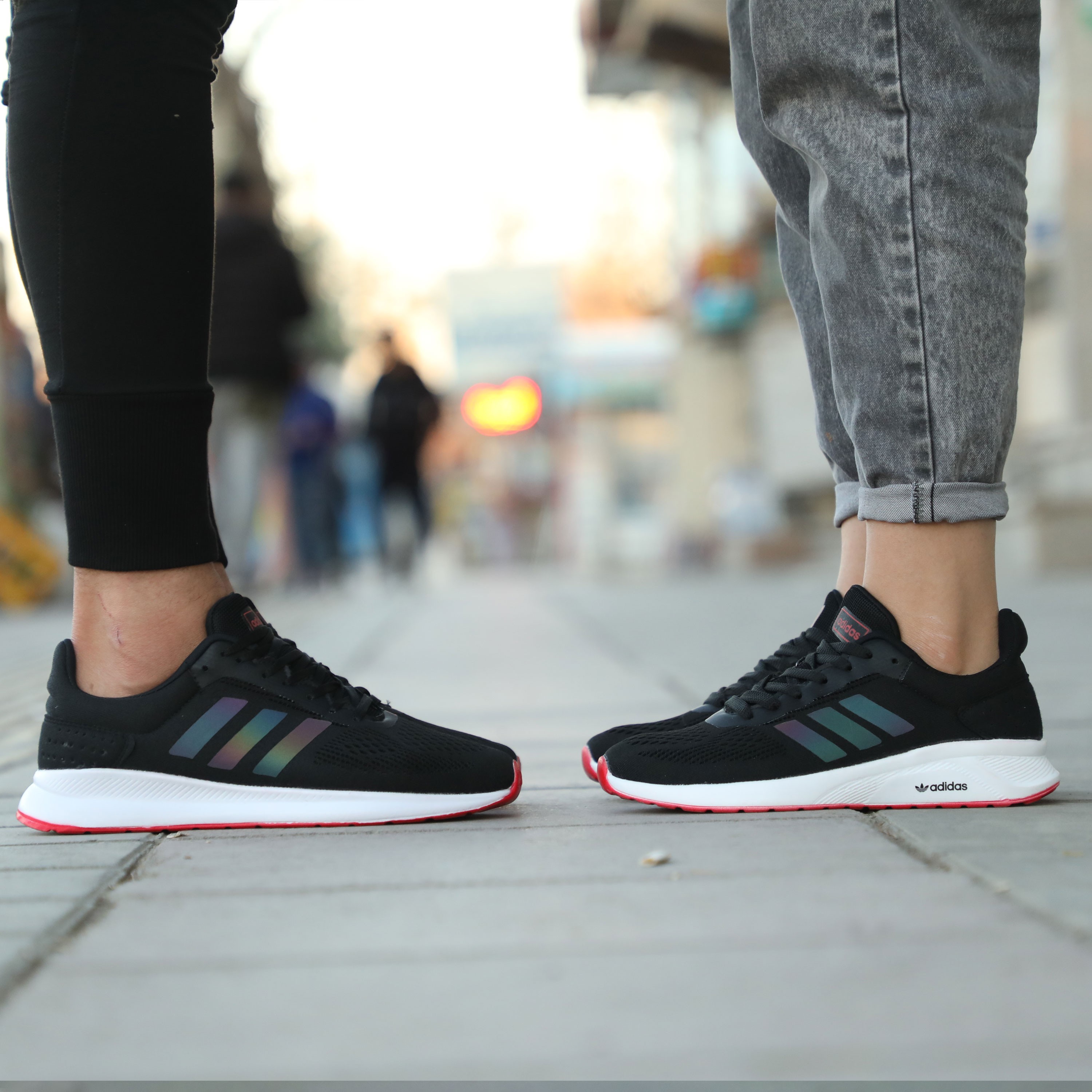 کتونی آدیداس فالکون مشکی قرمز مردانه و زنانه و بزرگپا Adidas Falcon کفش اسپرت