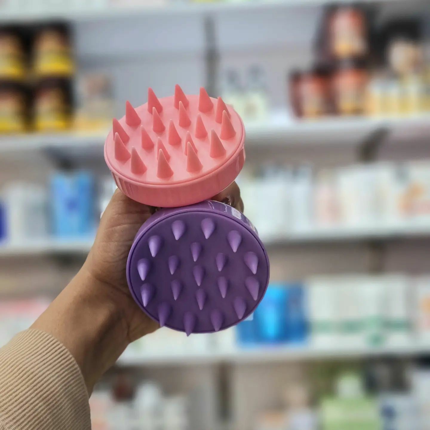 سرشور سیلیکونی و ماساژور حرفه ای سر (آرایشی هوتران)