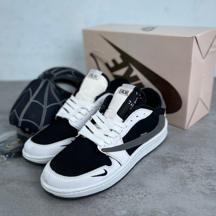 کتونی نایک ترویس دیور nike Travis