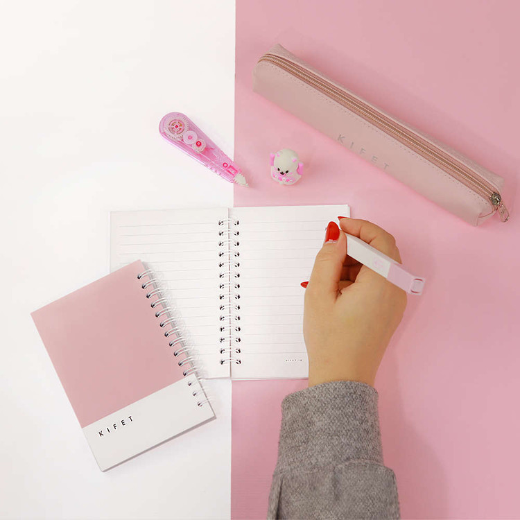 دفترچه پنتون کیفت Pantone