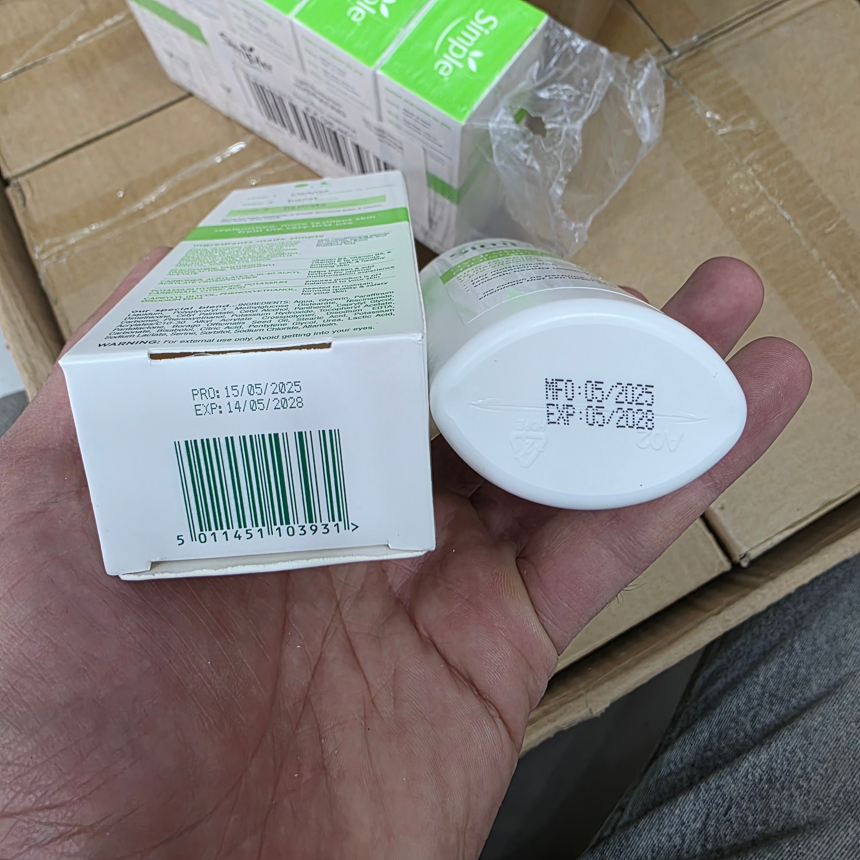 آبرسان سیمپل مدل لایت اصلی مدل جدید پوست چرب حجم 125ml