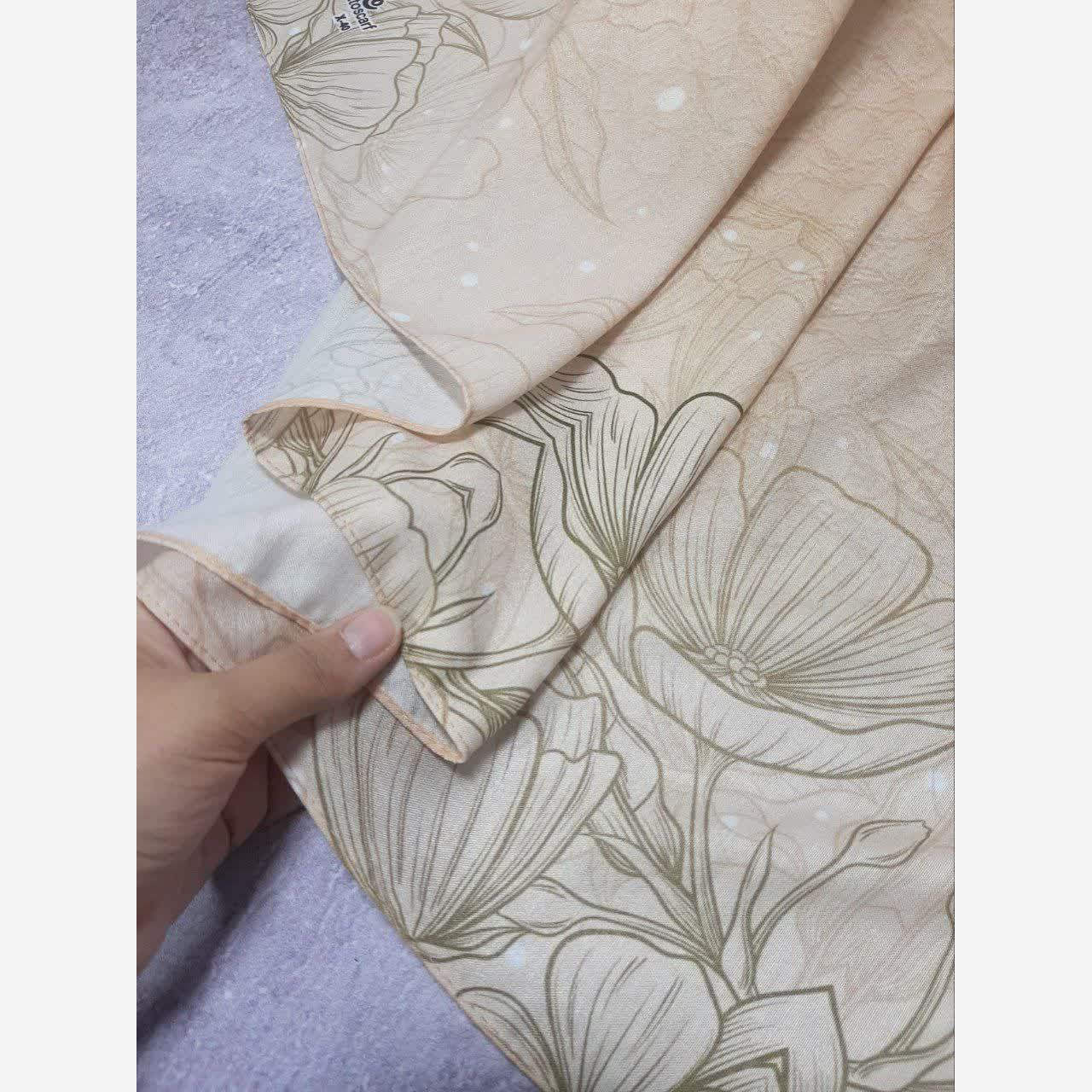 روسری نخی کاستوم طرح ندا قواره بزرگ ( 140)