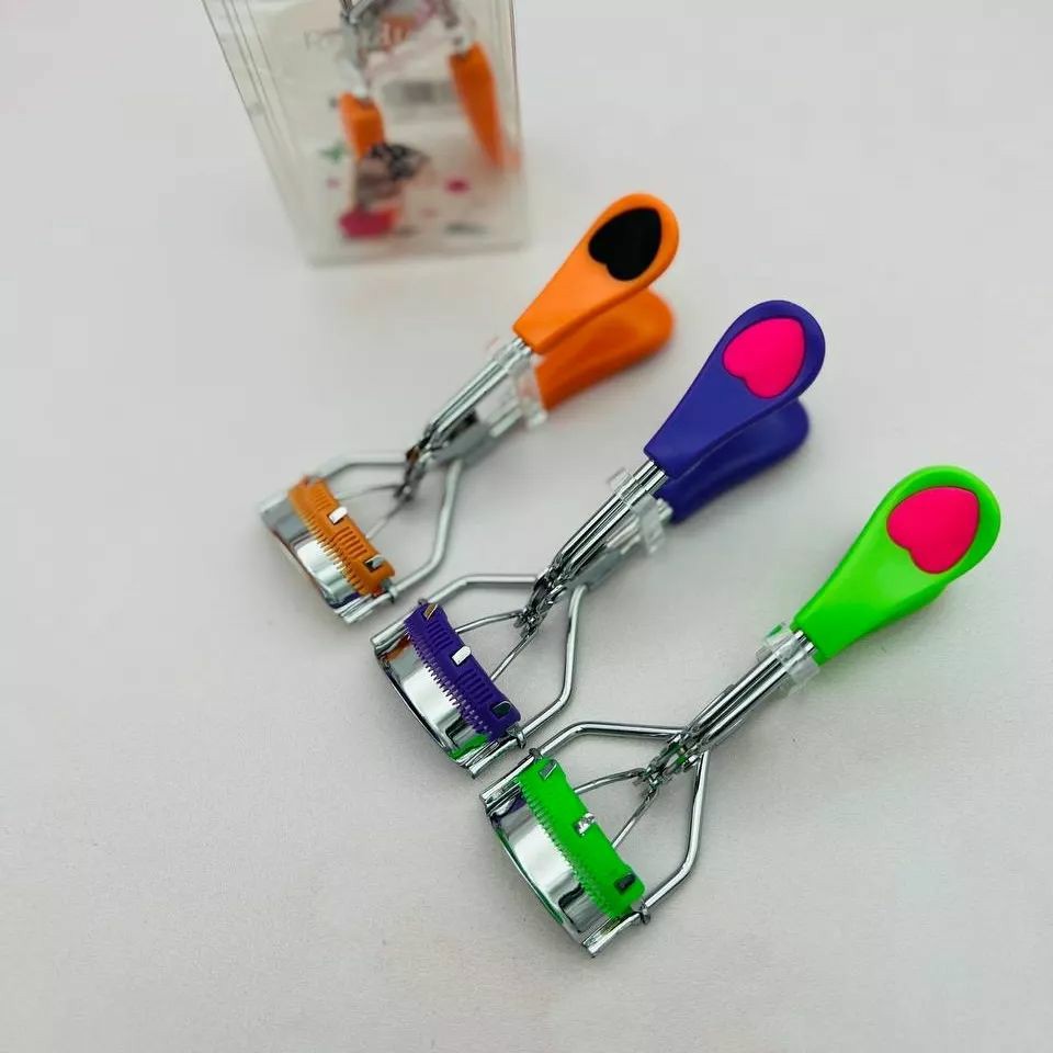 فرمژه شانه دار فانتزی فرمژه طرح قلب (آرایشی هوتران)