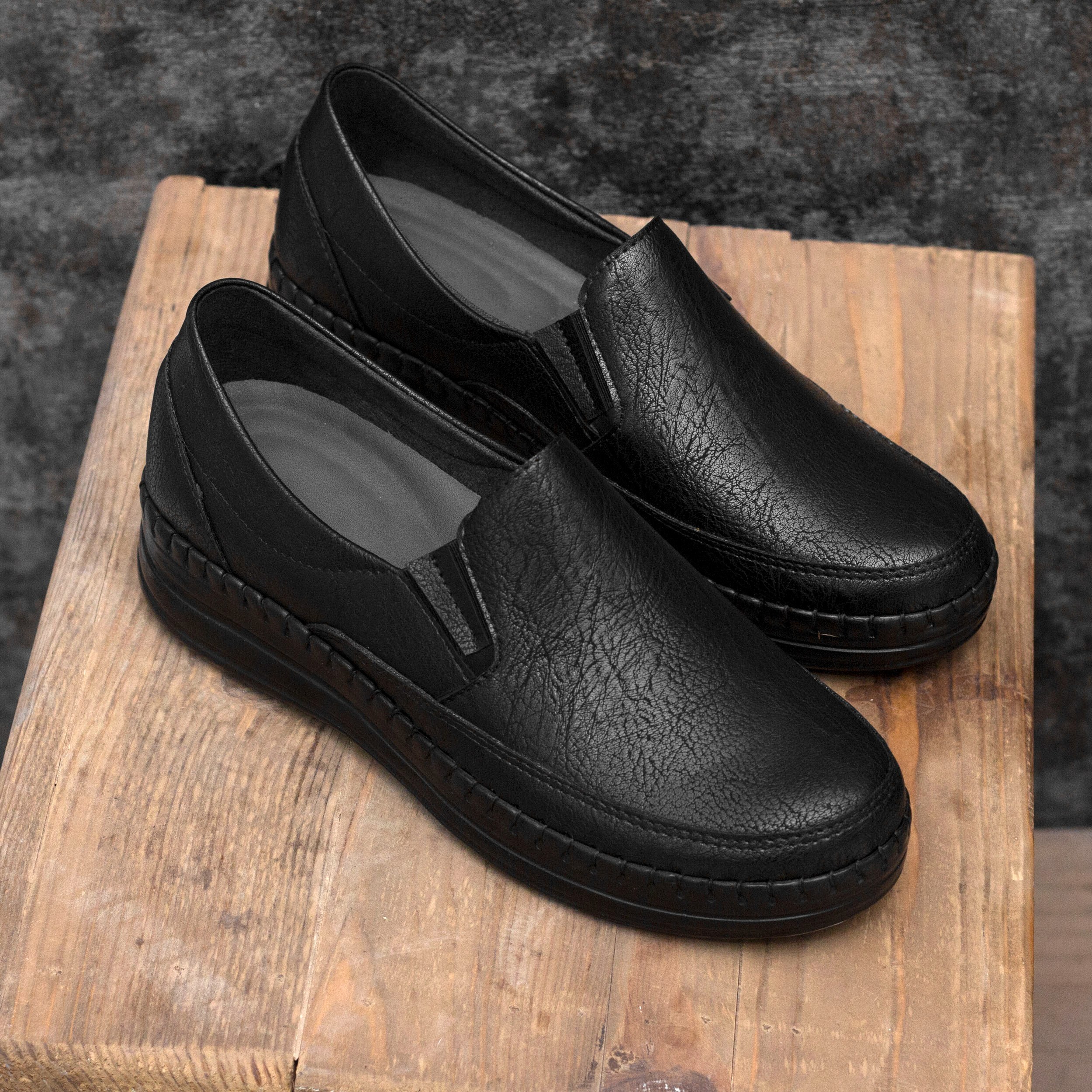 کفش زنانه طبی دست دوز مدل بهار رنگ مشکی(همراه با کفی طبی و خارپاشنه)
