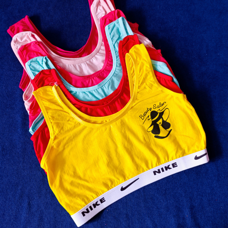 نیم تنه نخی زنانه راحتی نسبتا نازک خنک کش اسپرت کلوین و نایک فری سایزتا 46 طرح کیتی موجود تولیدی مرادخانی