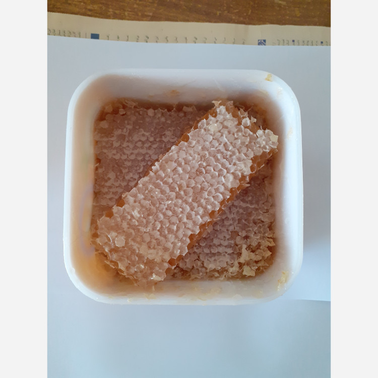 عسل با موم چند گیاه (با عسل بدون موم ترکیب نمیشه)
