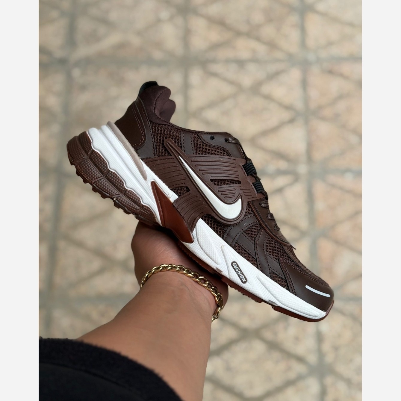کتونی نایک وی تو کی قهوه ای مردانه زنانه ست Nike V2K