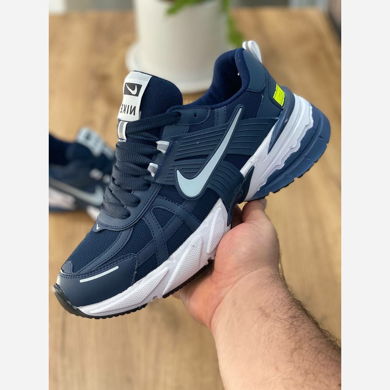 کتونی نایک وی تو کی قهوه ای مردانه زنانه ست Nike V2K