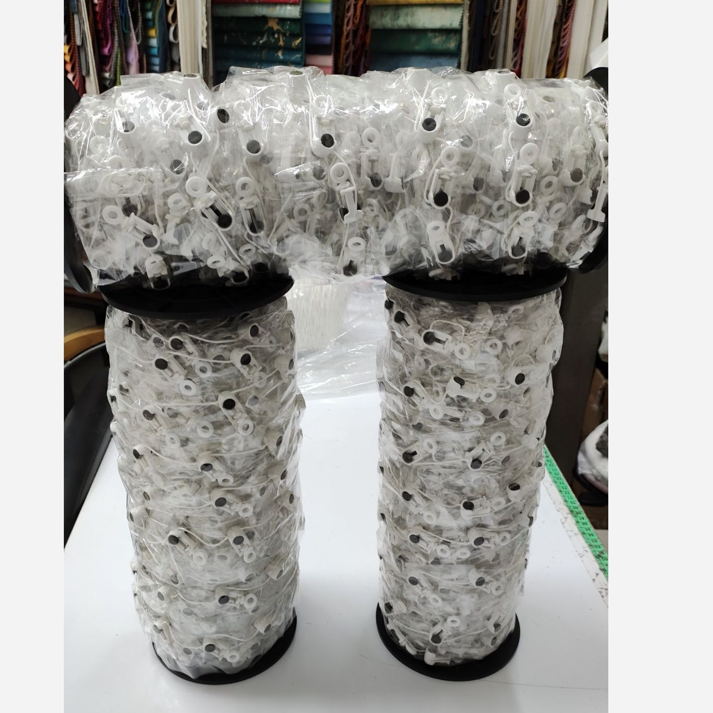 گیره مینیمال چرخدار برای چوب پرده ساده
