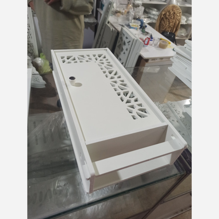 آینه باکس پر کار بسیار زیبا آینه همراه باکس ست حمام سرویس بهداشتی باکس دارای طبقه و جای دستمال رول ورق درجه یک ضد آب