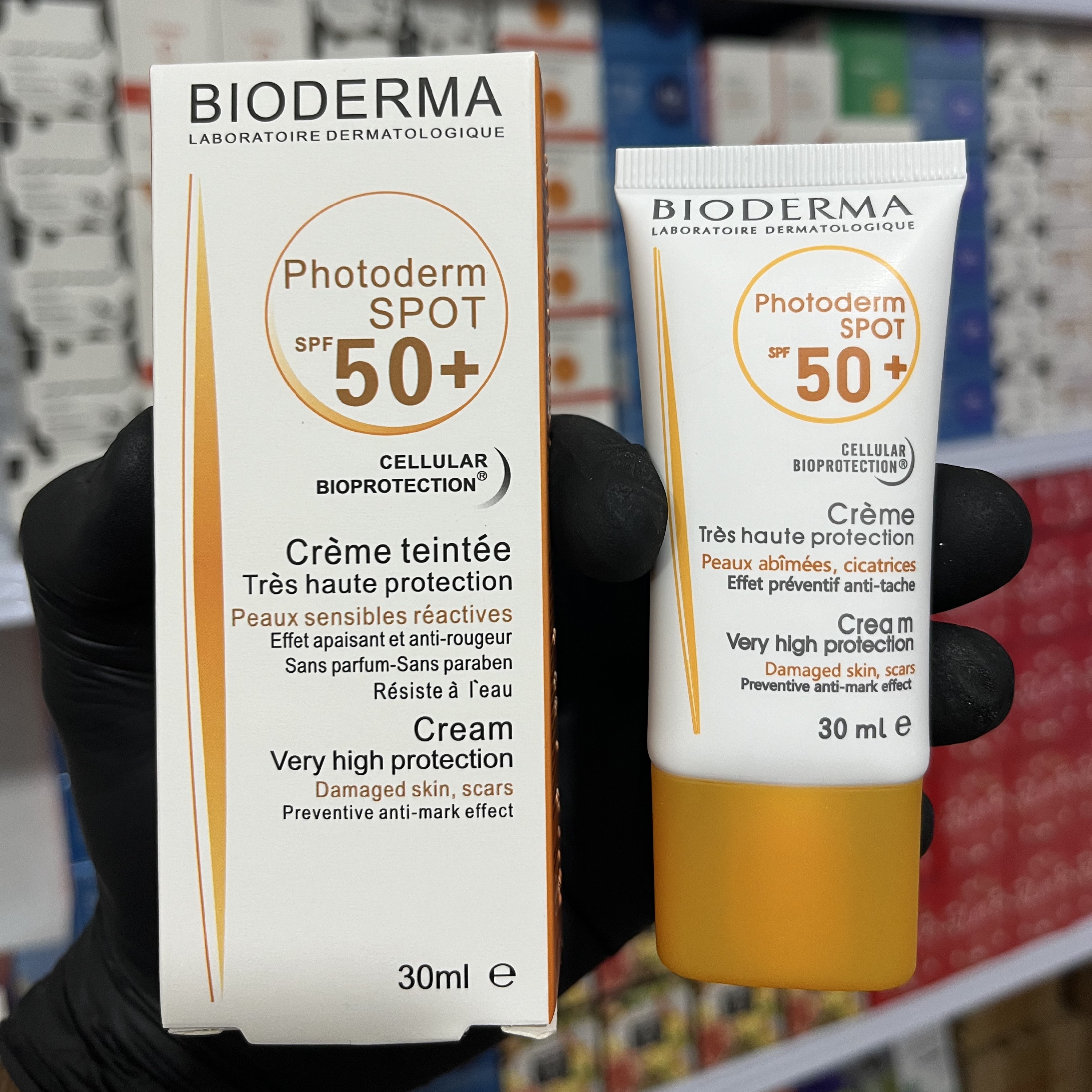 کرم ضدآفتاب بی رنگ بیودرما spf 50( کرم ضد آفتاب مخصوص پوست خشک و معمولی)