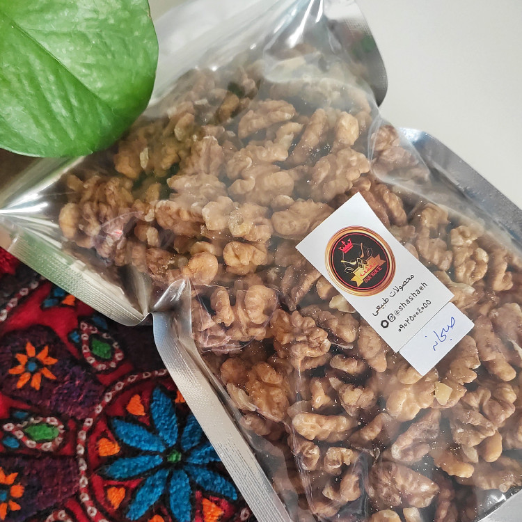 مغز گردو صبحانه ایرانی تازه نیم کیلویی داهمان(تویسرکان)