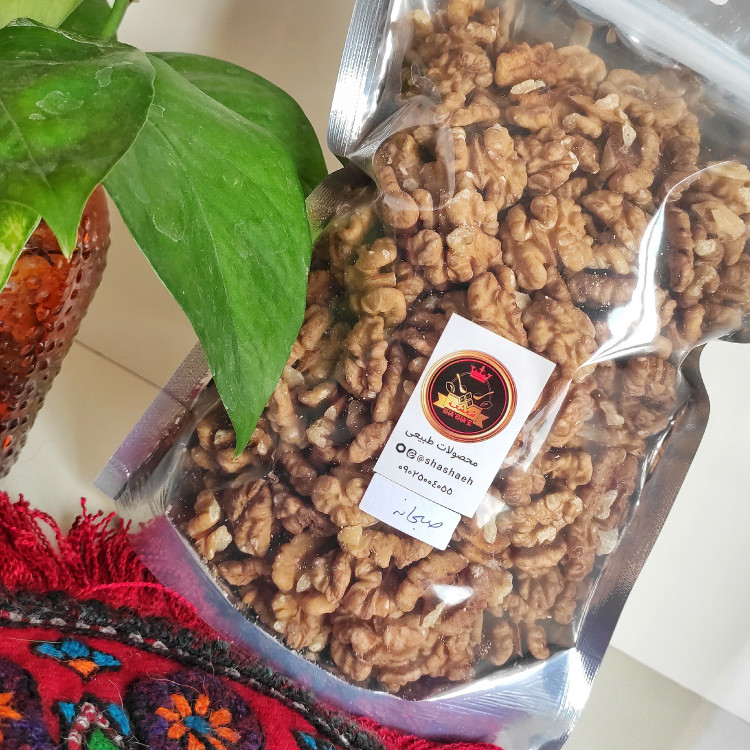 مغز گردو صبحانه ایرانی تازه نیم کیلویی داهمان(تویسرکان)