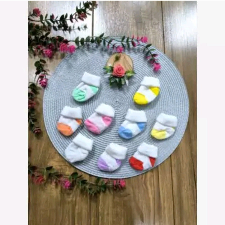 جوراب نوزادی نقلی