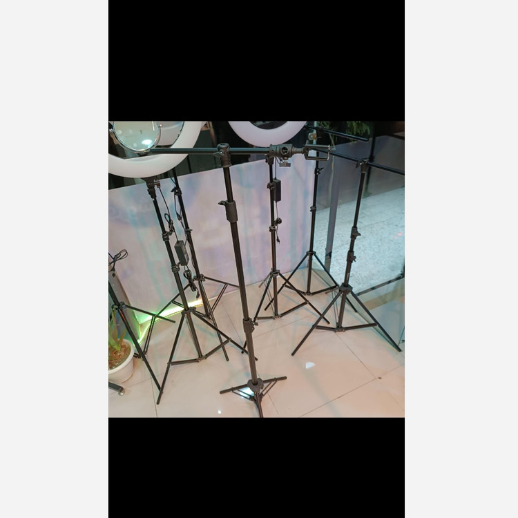 سه پایه نگهدارنده گوشی موبایل مدل تی M2 805 مناسب تمامی موبایل ها ( حداکثر ارتفاع 2 متر )