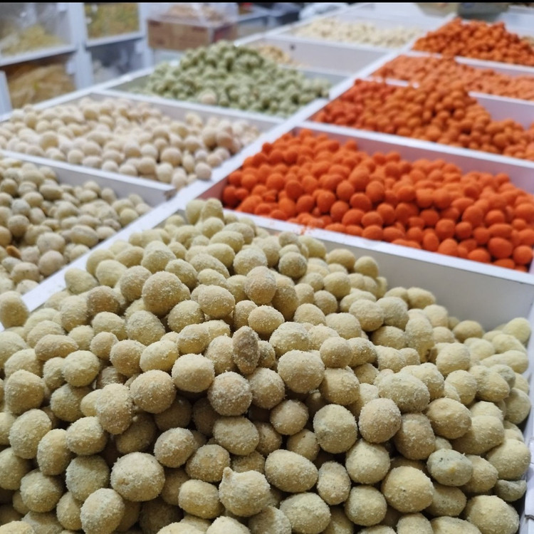 بادام زمینی روکش دار در پک پنج طعمی (1 کیلویی) انتخاب کنید روکشدار