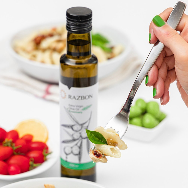 روغن زیتون فرابکر با عصاره طبیعی رزماری رزبن حجم 250 میلی لیتر