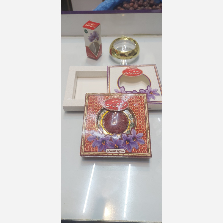 زعفران 4 گرم نگین اتویی صادراتی با ظرف خاتم امسالی اعلا پرحجم بهترین کیفیت (4 گرمی) محصول پاییز 1404 زعفران جمالی