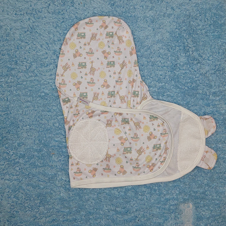 قنداق چسبی نوزادی