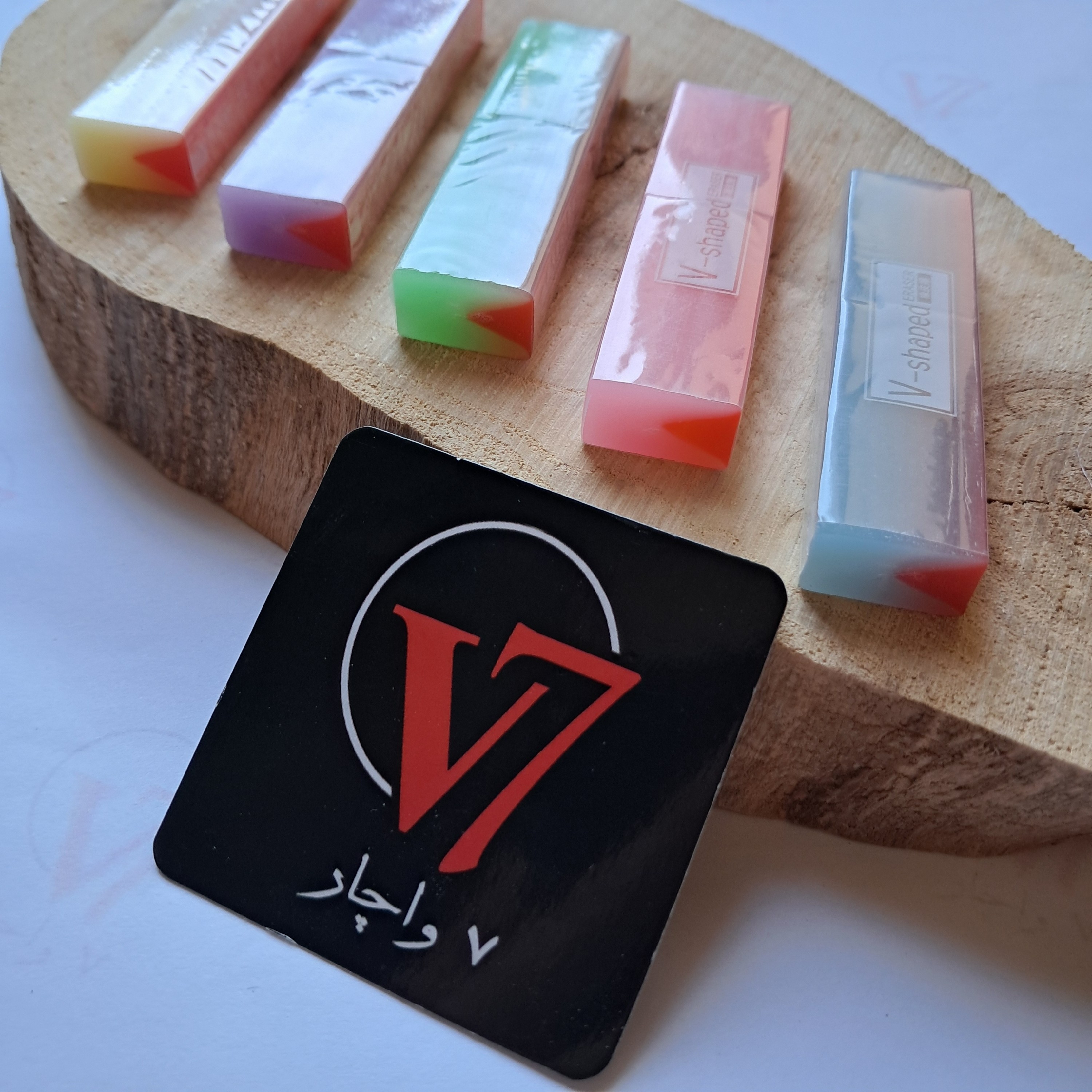 پاکن ژله ای طیف رنگ پاک کن مغز دار رنگی با رنگ های پاستلی با ابعاد 1 در 1/7 در 6/1 سانتیمتر برند V-shaped