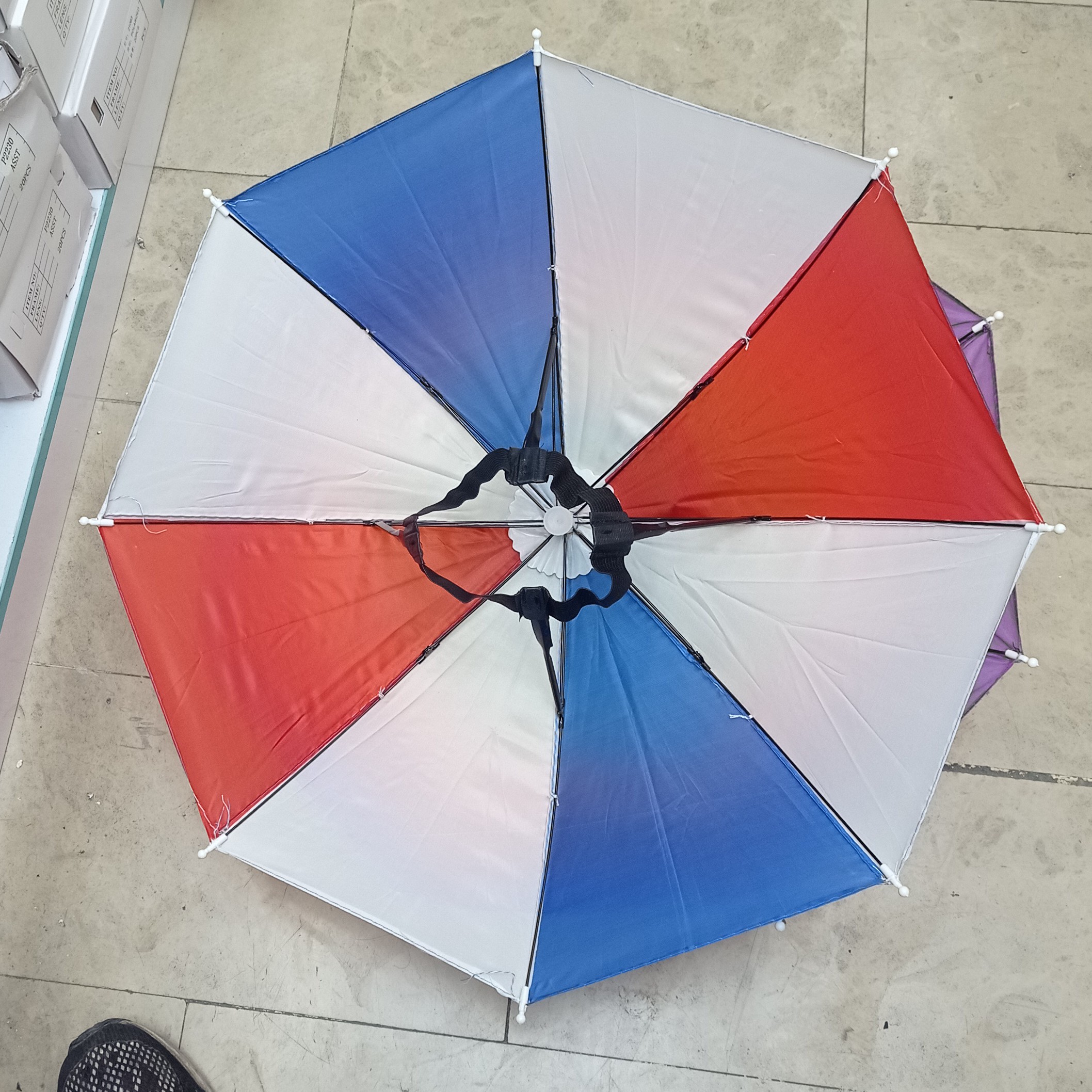 چتر سفید کلاهی مخصوص پیاده روی، کوه نوردی حج کلاه چتری