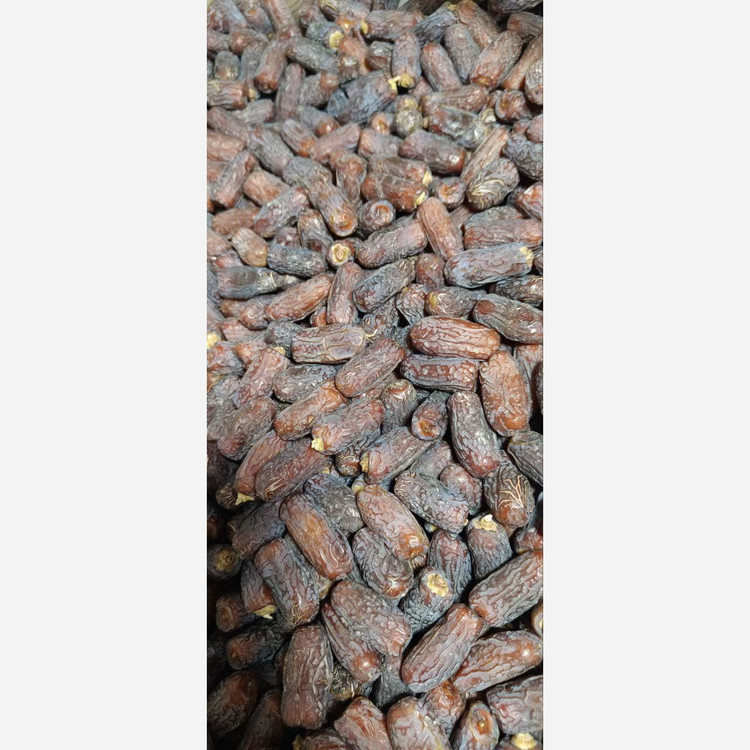 خرما پیارم مشکی درجه1 امساله