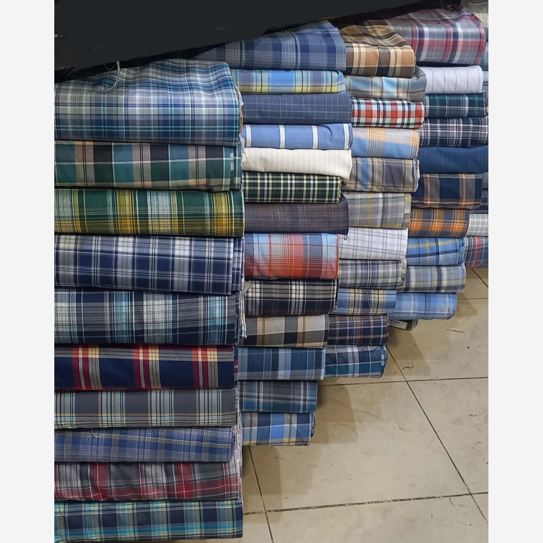 پارچه تترون چهار خانه (448000)