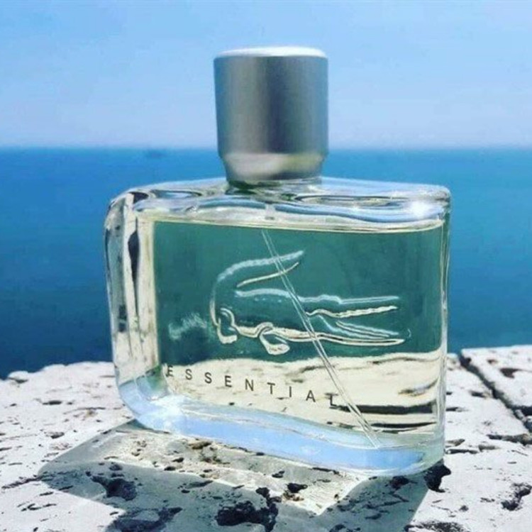 عطر ادکلن لاگوست سبز (اسنشیال) (1میل)ماندگاری 24ساعت تضمینی برند لوزی