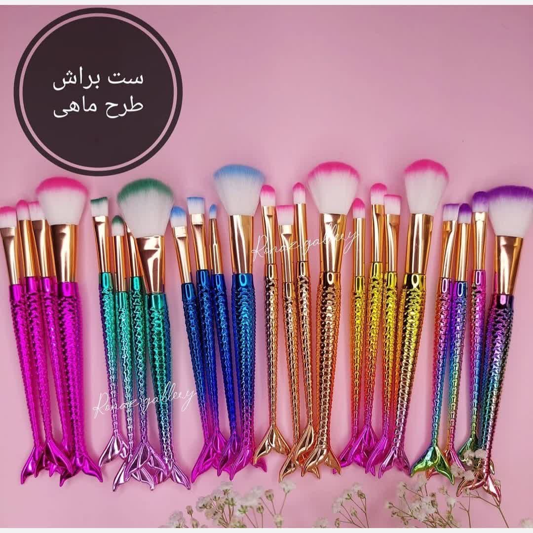براش 4 تکه طرح ماهی جنس زیبا و محکم باطراحی منحصر به فرد قیمت گفته شده برای یک پک 4 تایی این براش است