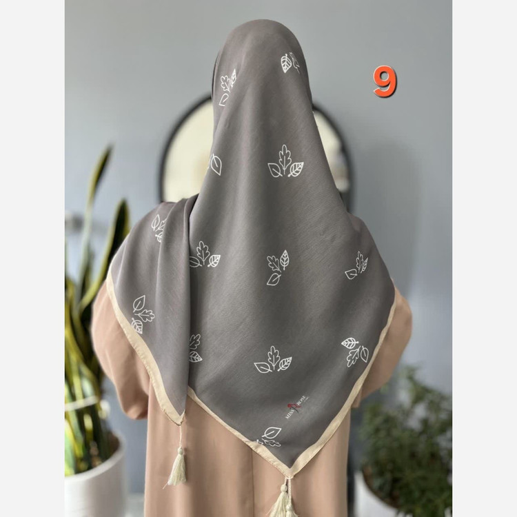 روسری نخی قواره 140 طرح 3 برگ