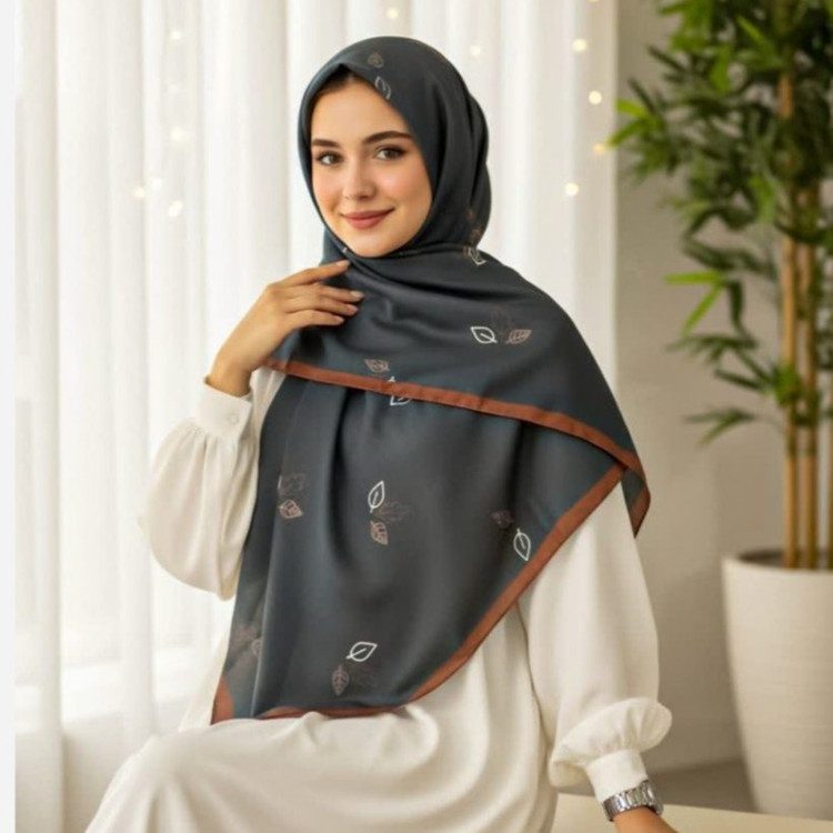 روسری نخی قواره 140 طرح 3 برگ