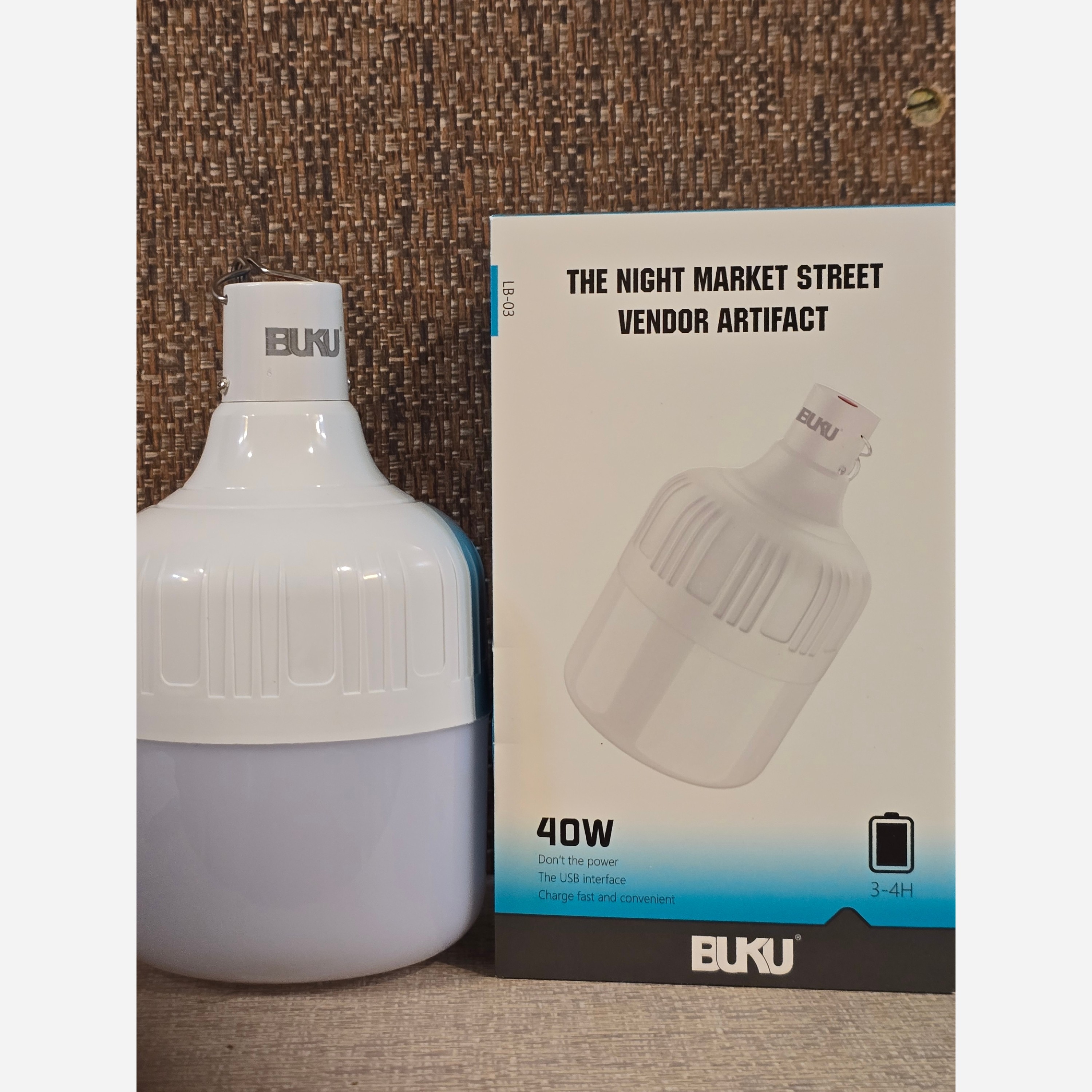 لامپ شارژی چراغ اضطراری شارژی مسافرتی برند بوکو ال ای دی LED کم مصرف 40 وات آویز دار 3 حالته دارای 6 ماه گارانتی
