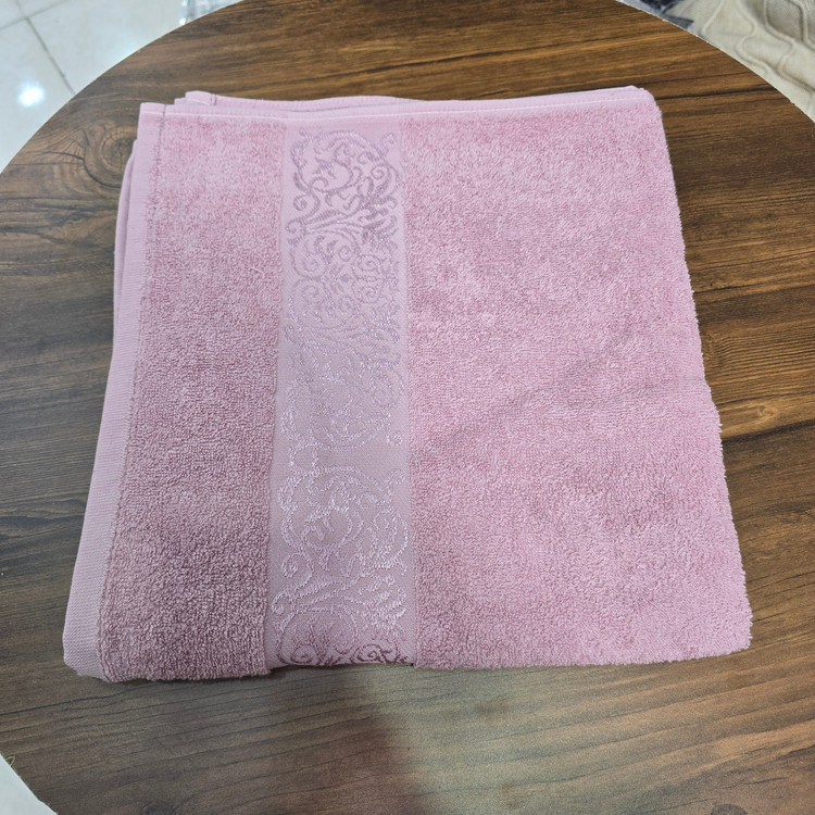 حوله استخری جنس دورونخ برند حریر طرح ورساچه