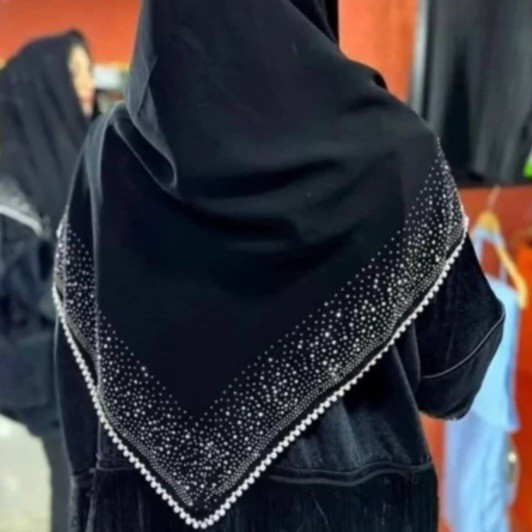 روسری کوپرا مشکی مجلسی نگین و مروارید دار (ارسال رایگان و هدیه)