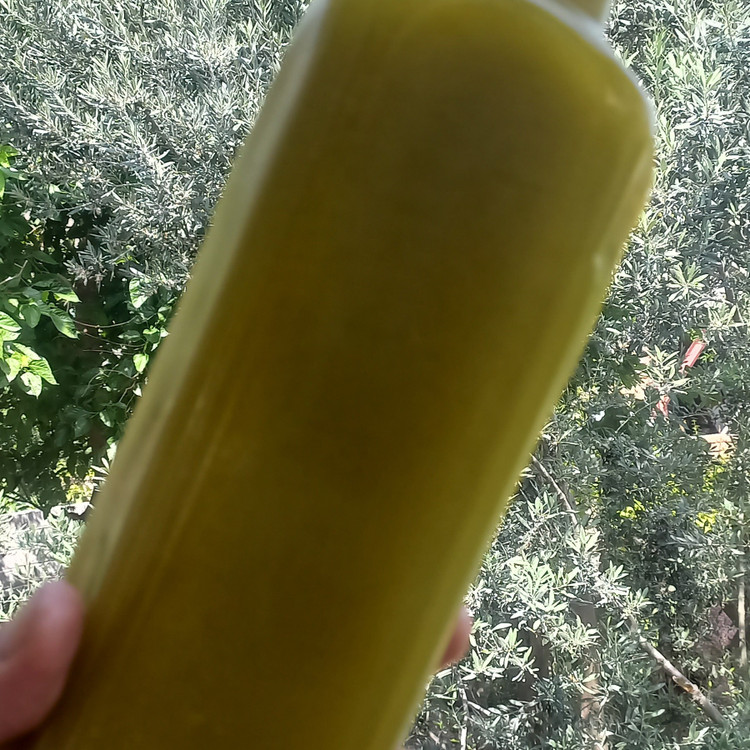 روغن زیتون دستی پارساله محشر گلو سوز صدرصد خالص یک لیتری