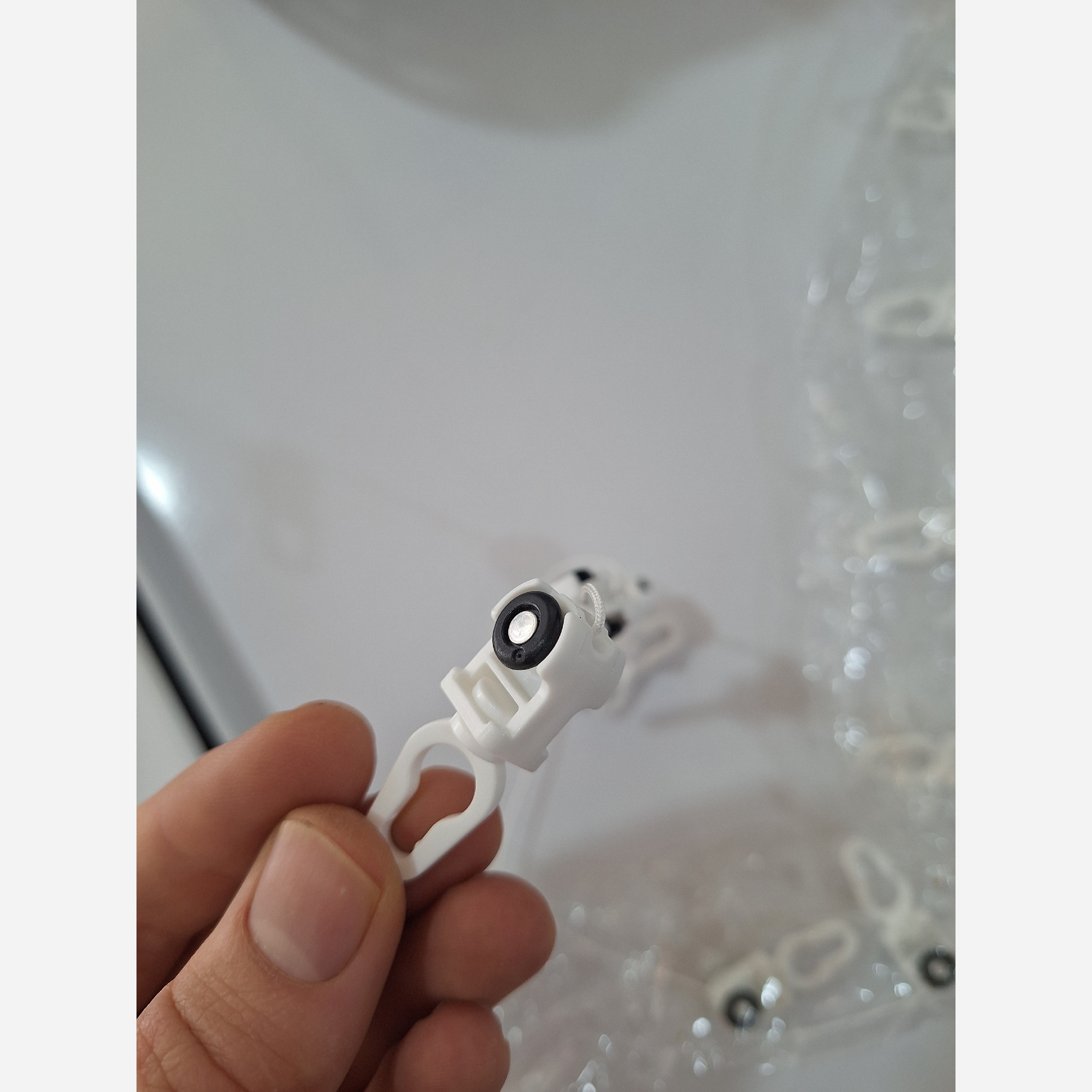 گیره مینیمال برای چوب پرده ساده