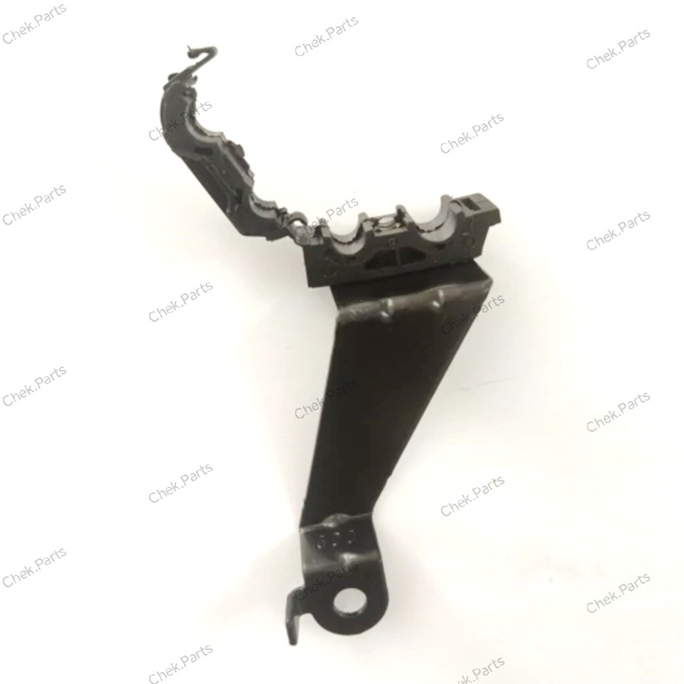 پایه نگهدارنده لوله هیدرولیک کنار پمپ پژو 206 و 207 ایساکو