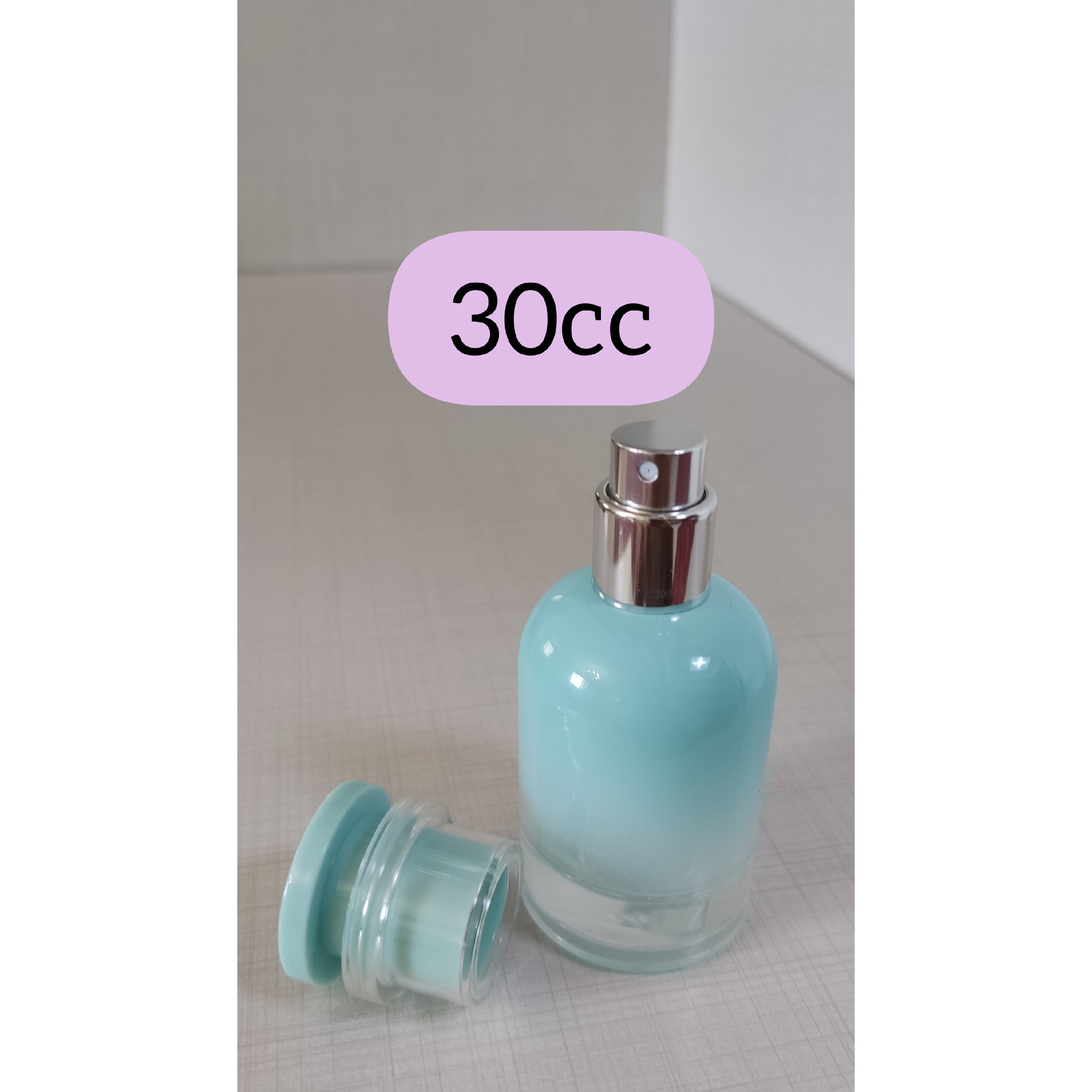 عطر لالیک لامور گرید TOP(بالاترین کیفیت) یک گرم(زنانه)