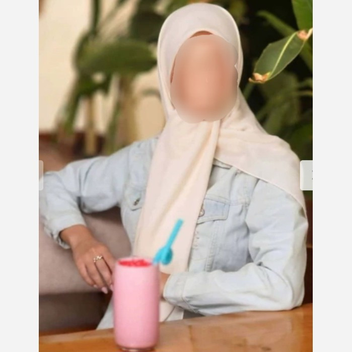 روسری نخی قواره بلند ساده دور دوخت منگوله دار (شامل هدیه)
