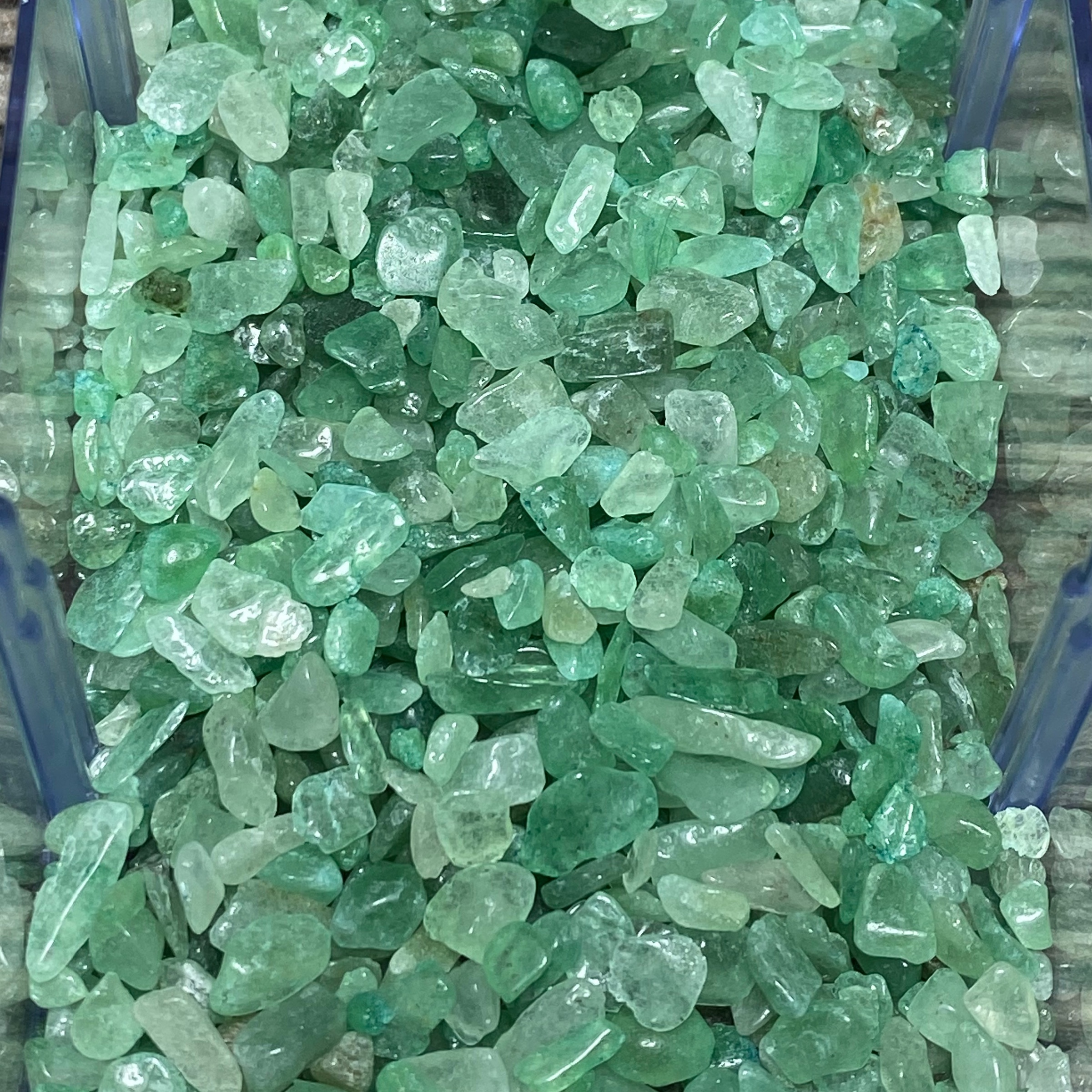 سنگ شکسته اونتورین طبیعی ( 1 گرم )