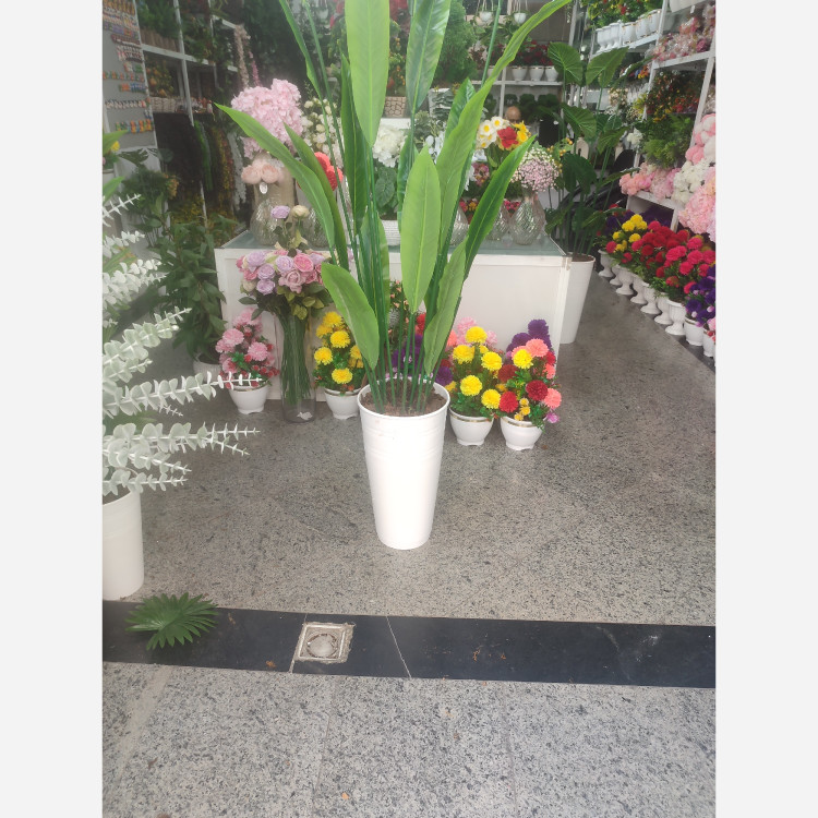 گل مصنوعی بزرگ و درختچه مصنوعی پرنده بهشتی ،ارتفاع 135 تعداد برگ 12 لمسی وارداتی قابل شستشو مشابه اصلی(همراه با گلدان )
