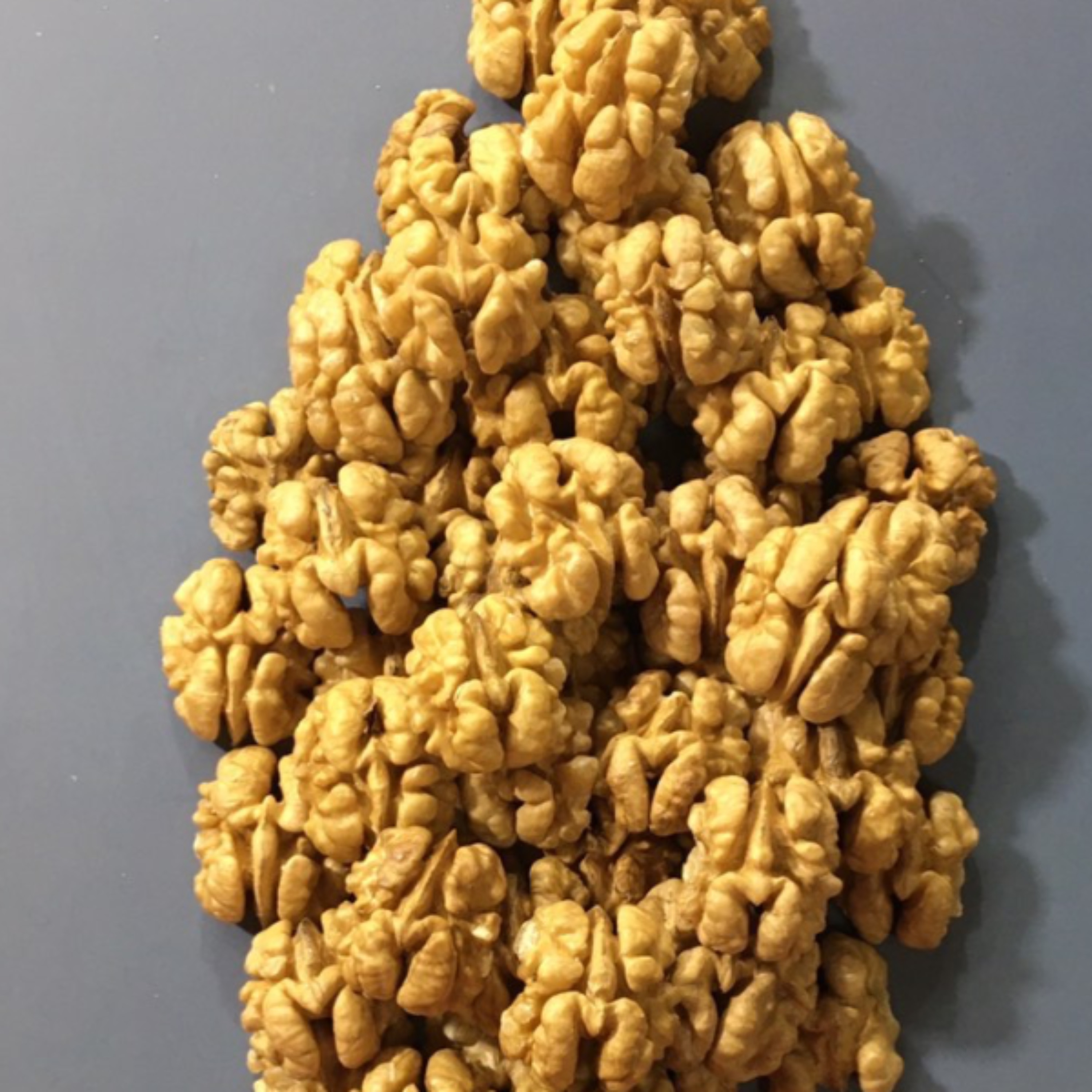 مغز گردو تویسرکان سوپر دستچین 3کیلوگرم (کارتن 3کیلوگرم)