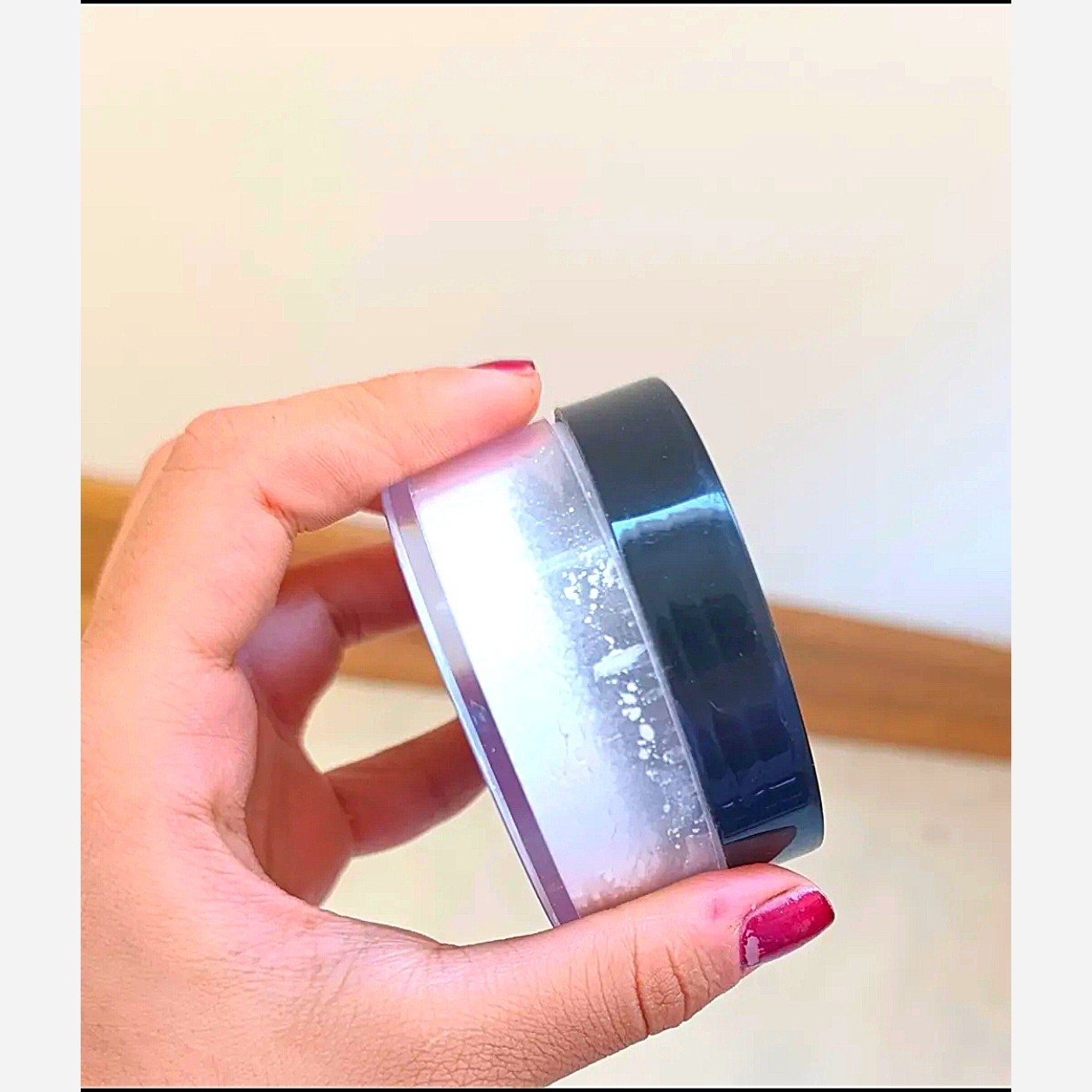 پودر فیکس Huxiabeauty مدل بیک (بی رنگ)