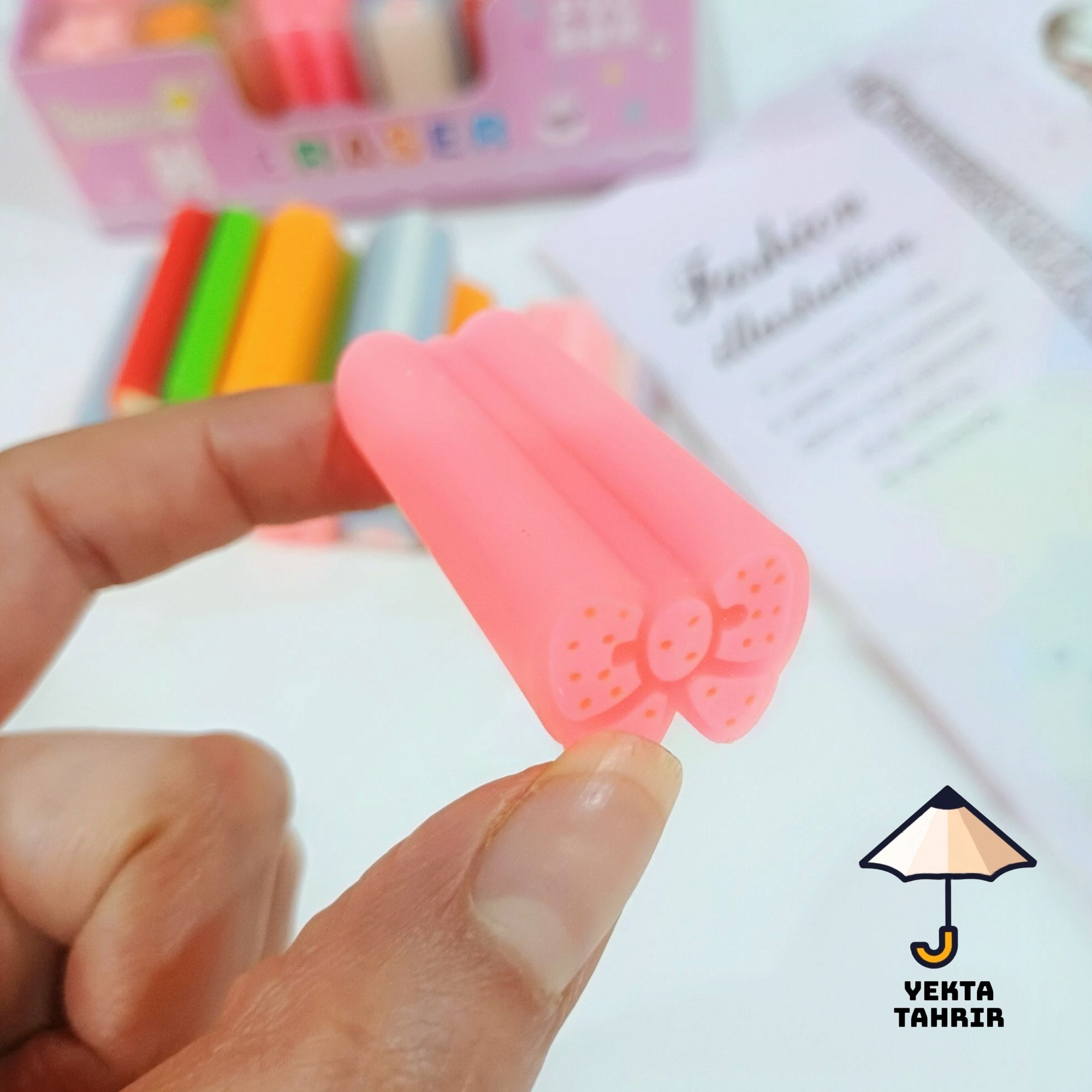 پاکن مغزدار ژله ای کیوت ابعاد 5x2 سانت پاک کن فانتزی پاککن مغزی شکوفه ، خرگوش ، پاپیون ، سیب ،لاله و کلبه قابل برش کاتری