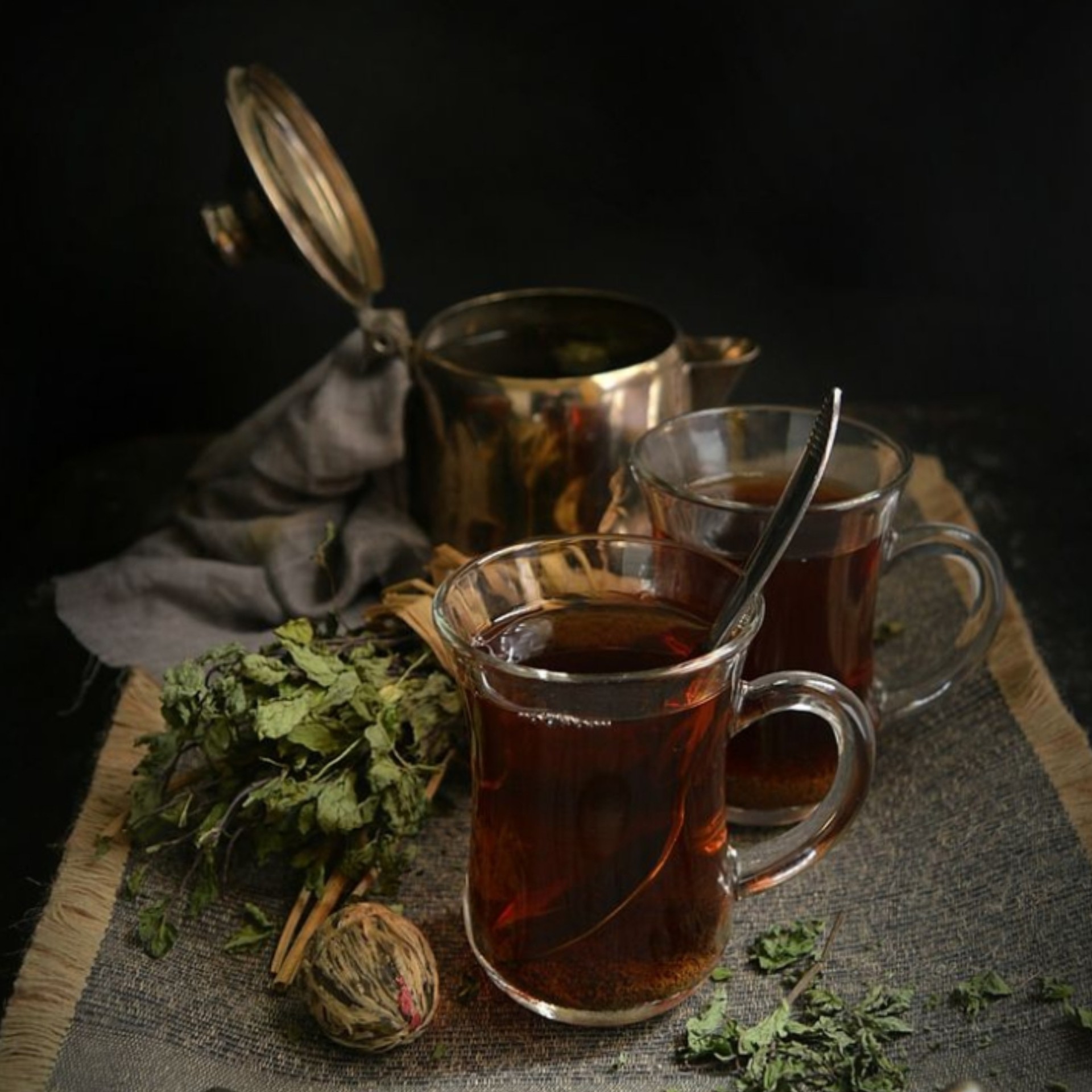 چای سیاه لاهیجان قلم لیزر بدون ساقه سورتینگ شده 500 گرمی طبیعی امساله ارسال رایگان از شمال