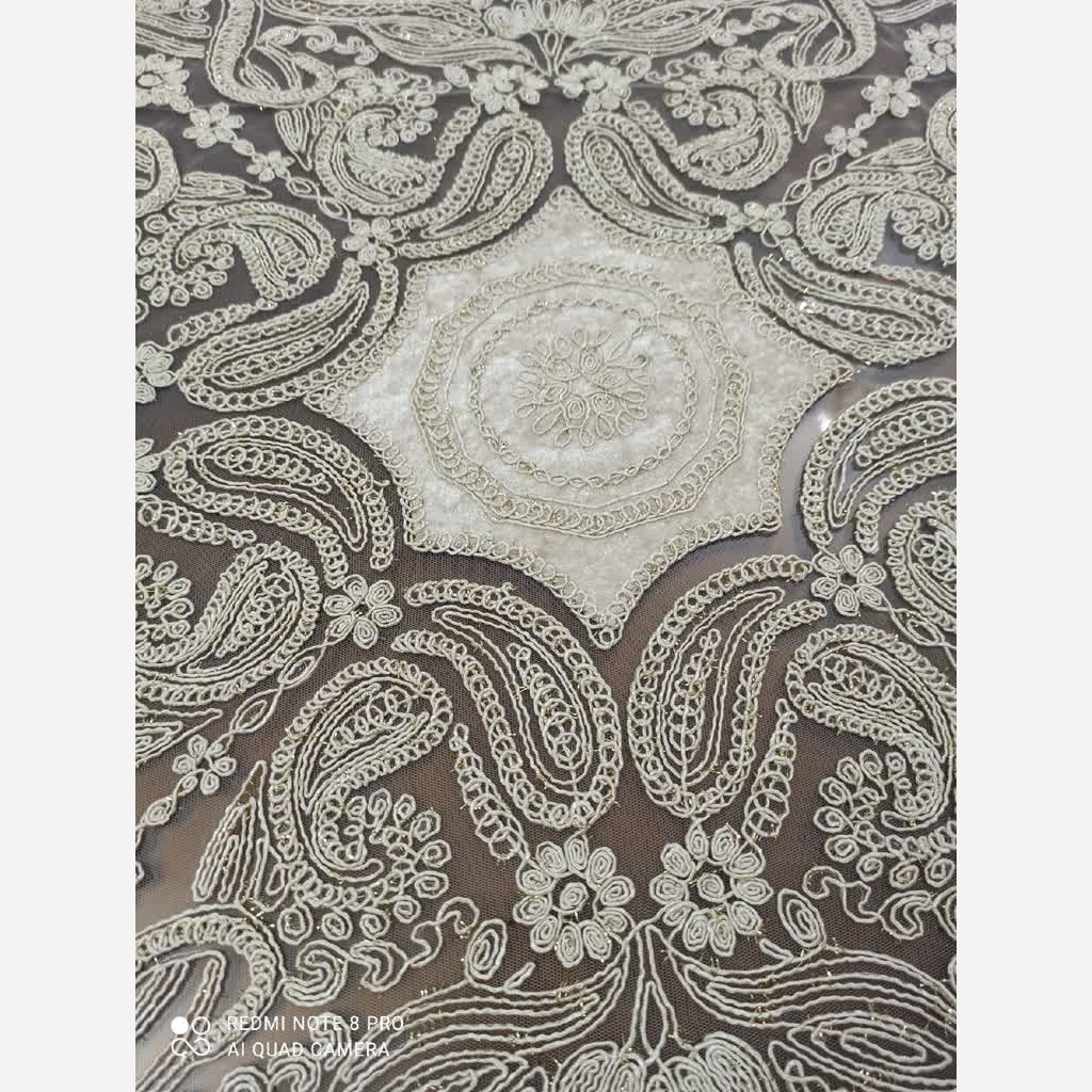 رومیزی مربع دانتل مخمل سه تکه طرح لاله جدید